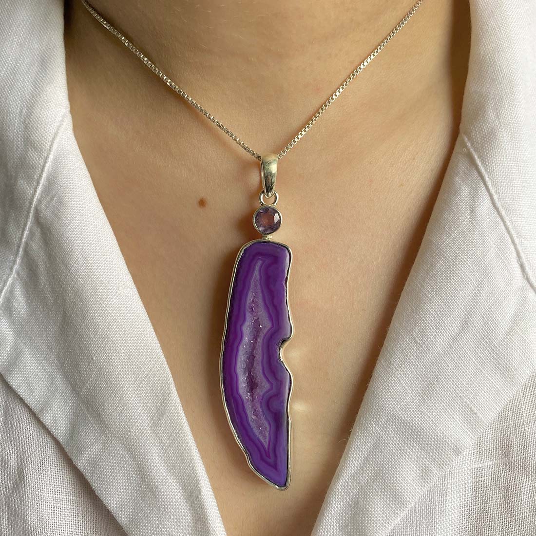 Purple Agate Pendant-(APU-P-18.)